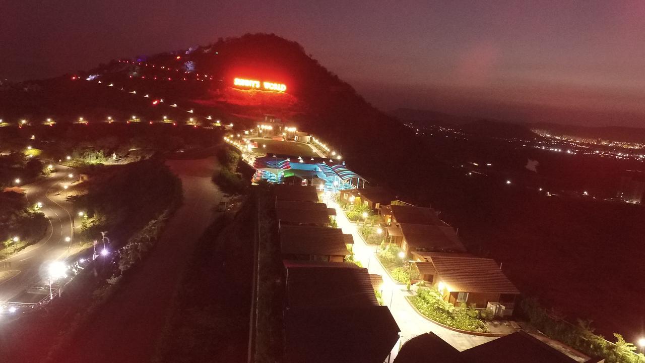 Sunnys World Hotel Pune Luaran gambar