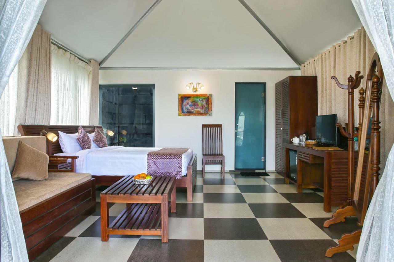 Sunnys World Hotel Pune Luaran gambar