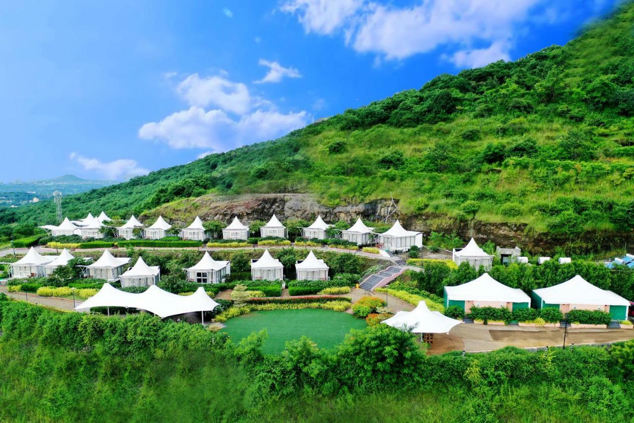 Sunnys World Hotel Pune Luaran gambar