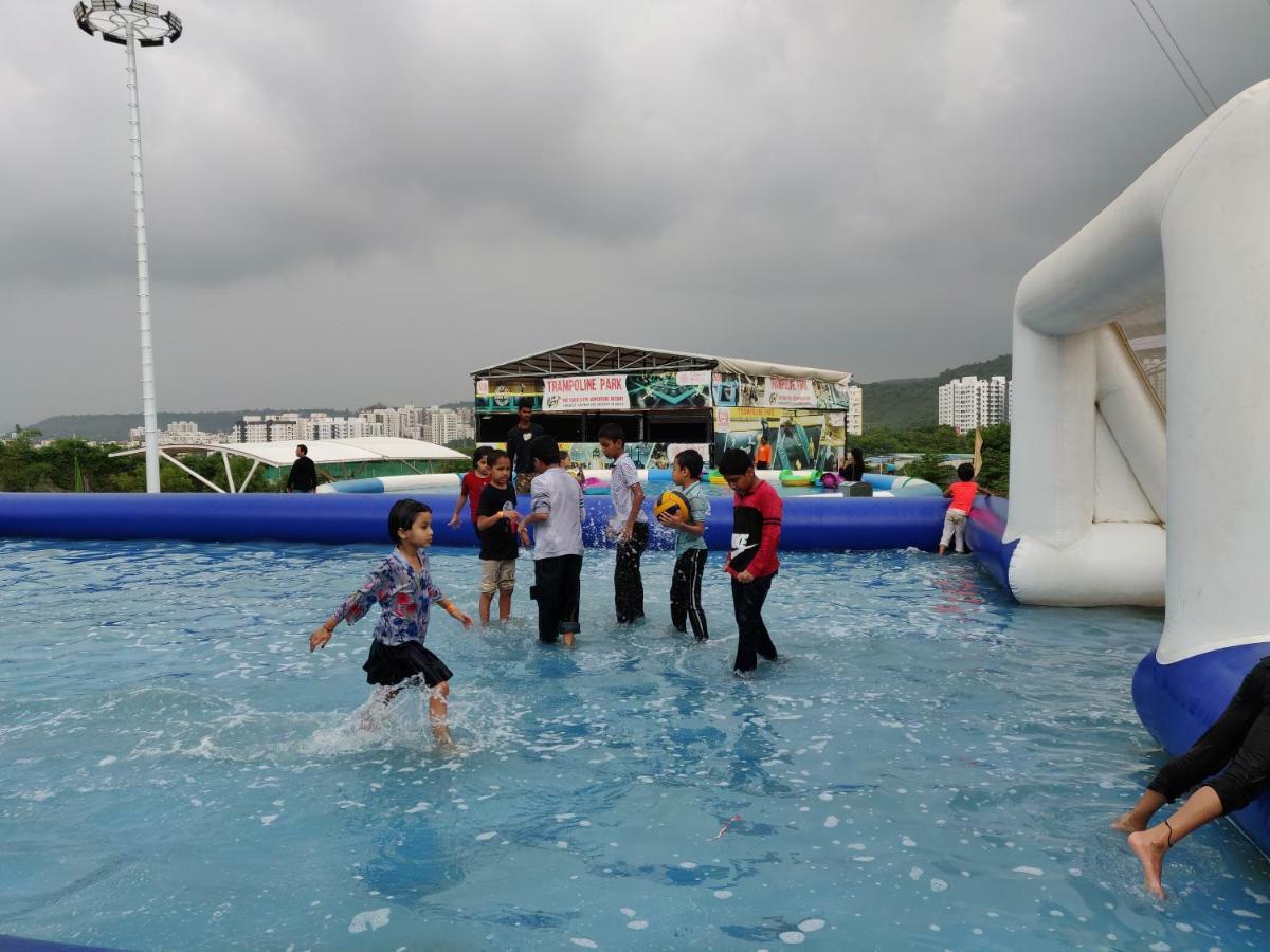 Sunnys World Hotel Pune Luaran gambar