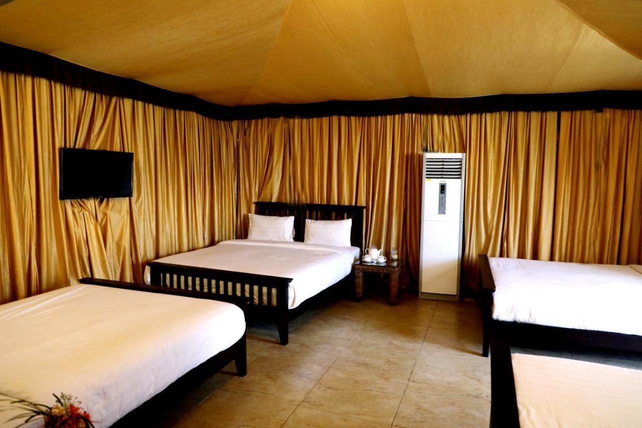 Sunnys World Hotel Pune Luaran gambar