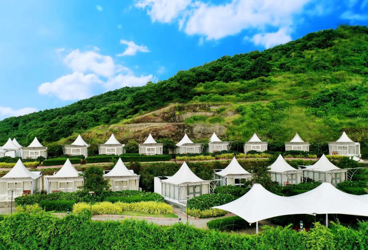 Sunnys World Hotel Pune Luaran gambar